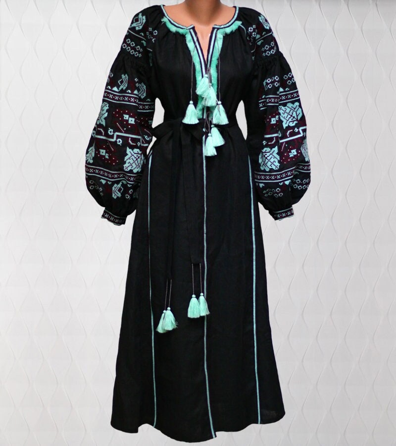 Size 2US/XS! Black Bohemian Embroidered Midi Dress – Folk Nouveau Elegance Wrap