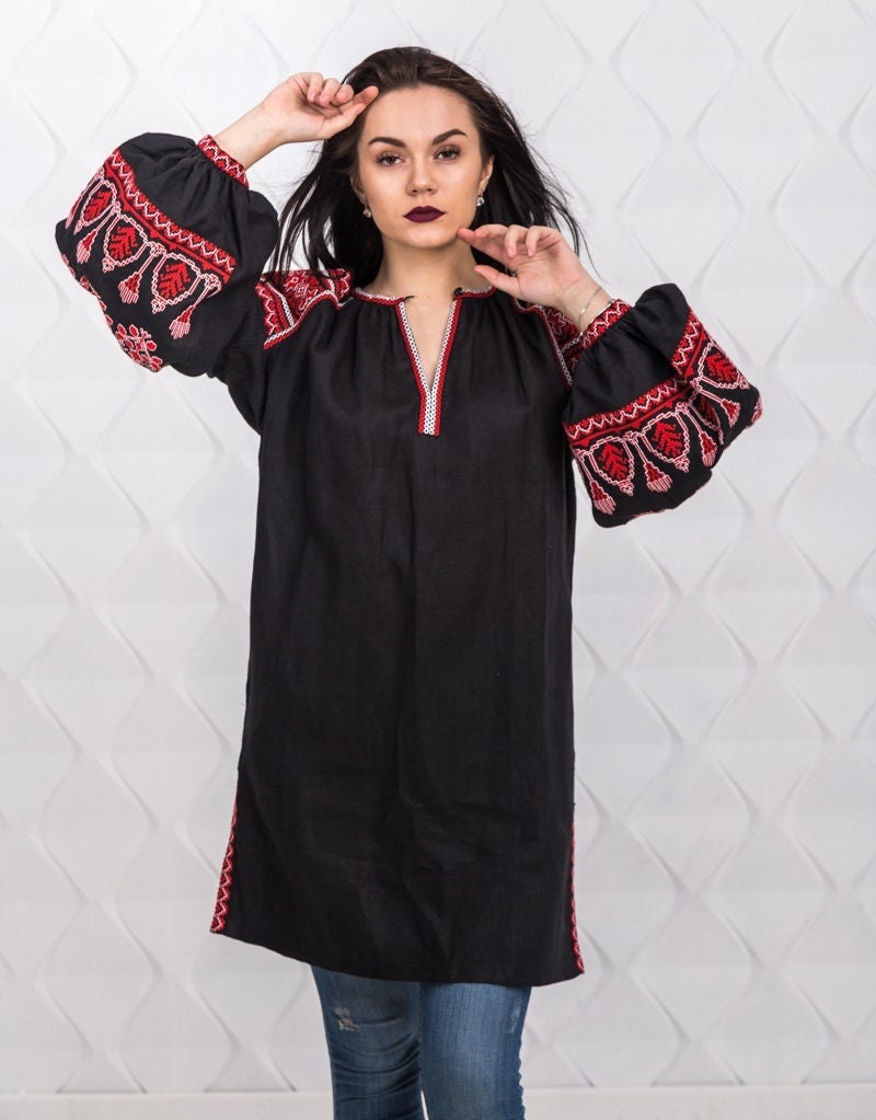 Size S! Black Linen Embroidered Ttunic Dress with Red Ukrainian Folk Floral Motifs – Boho Chic Ethnic Blouse with Belt – Stylish Women’s Vyshyvanka Top