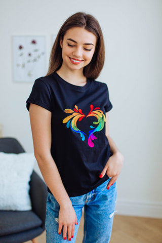 Size XXL. Rainbow Heart Embroidered Black T-Shirt – Chic Boho Women's Top