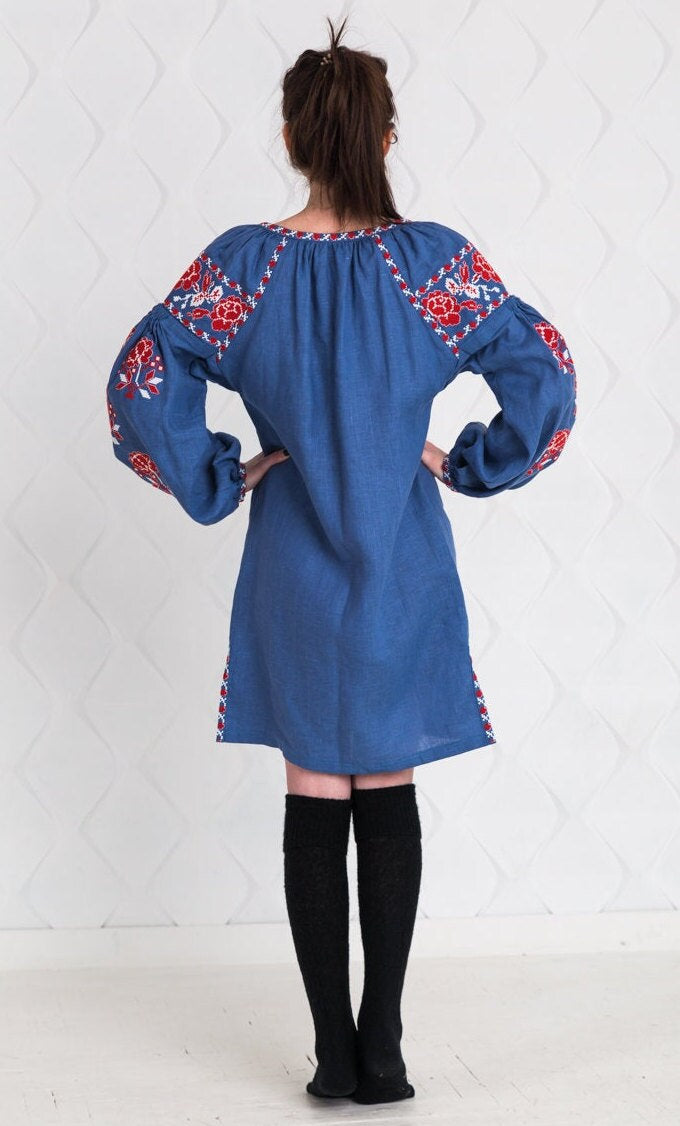 Size 8US//40EU! Denim Linen Vyshyvanka Tunic with Floral Embroidery - Boho Chic Ethnic Dress