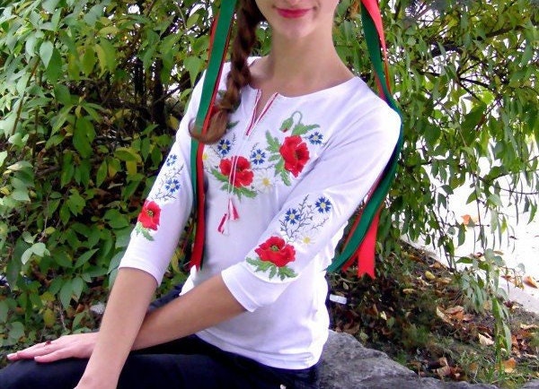 Size L. White Embroidered Shirt. Vyshyvanka Blouse. Christmas Gift. Bachelorette Present. 3/4 Sleeve T-Shirt. Women's Gypsy Tee. Girls' Boho Top