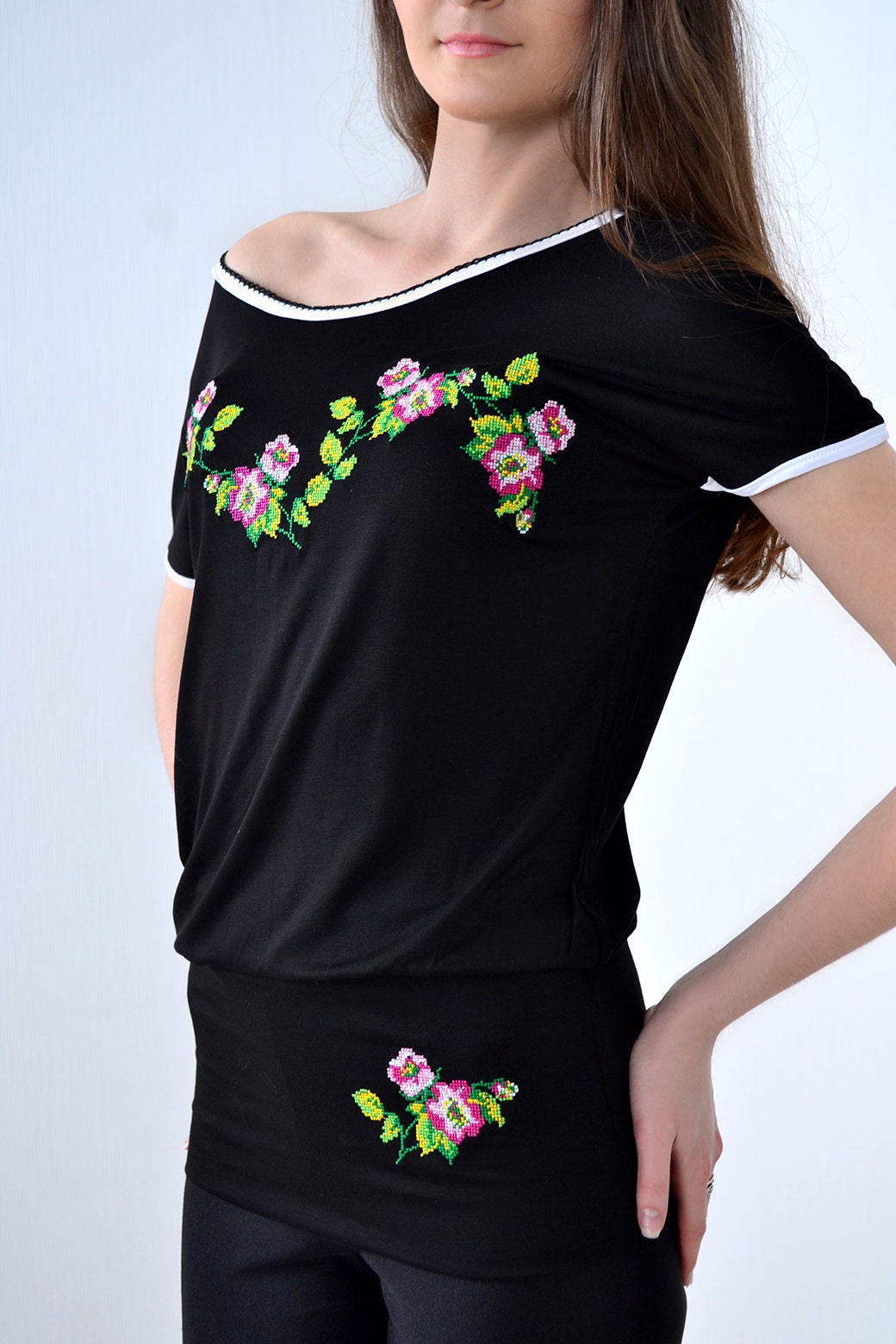 Size XL. Off-Shoulder Black Embroidered Blouse – Floral Cross Stitch Top – Boho Ukrainian Mexican Folk Shirt – Rayon Artisan Chic Blusa