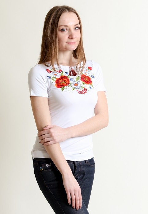 Size S. White Embroidered Flower T-Shirt – Ukrainian Poppy Floral Blouse
