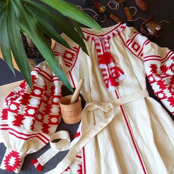 Size 6US/38EU! Ivory Linen Embroidered Dress - Ukrainian Folk Caftan - Fashion Beige Abaya