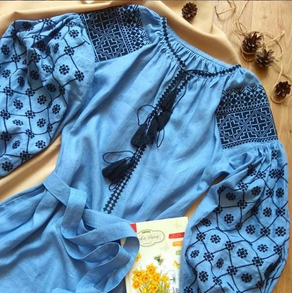 Size 6US/38EU! Blue Linen Embroidered Tunic. Boho Vyshyvanka. Loose Fit Linen Tunic. Oversized Puff Sleeve Shirt. Ethnic Chic Bohemian Mini Dress