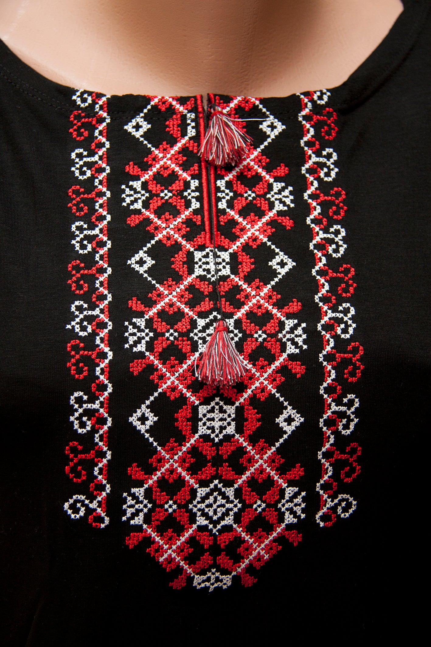 Sizes S,L,XXL. Embroidered Black Tee – Red and White Folk Geometric Pattern Top for Women