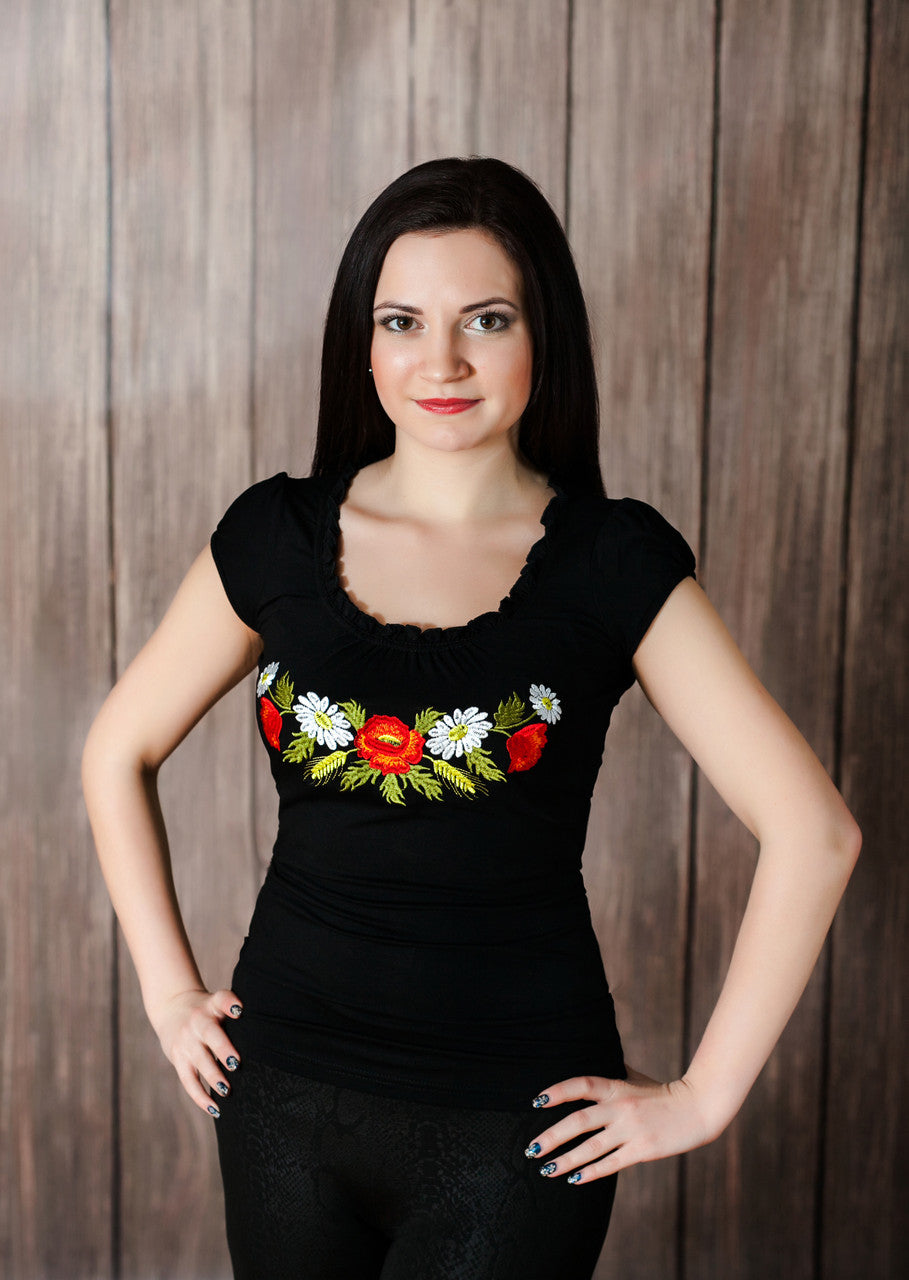 Size L. Floral Embroidered Chic T-Shirt – Black Boho Top with Mexican Folk Design for Women