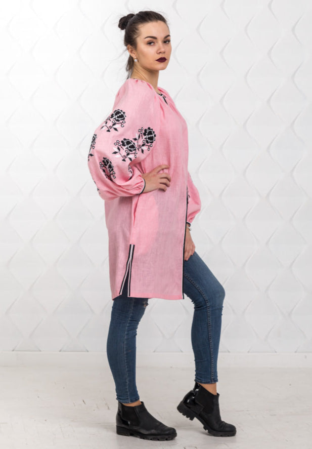 Size 6US. Pink Linen Tunic with Black Embroidery - Boho-Chic Style