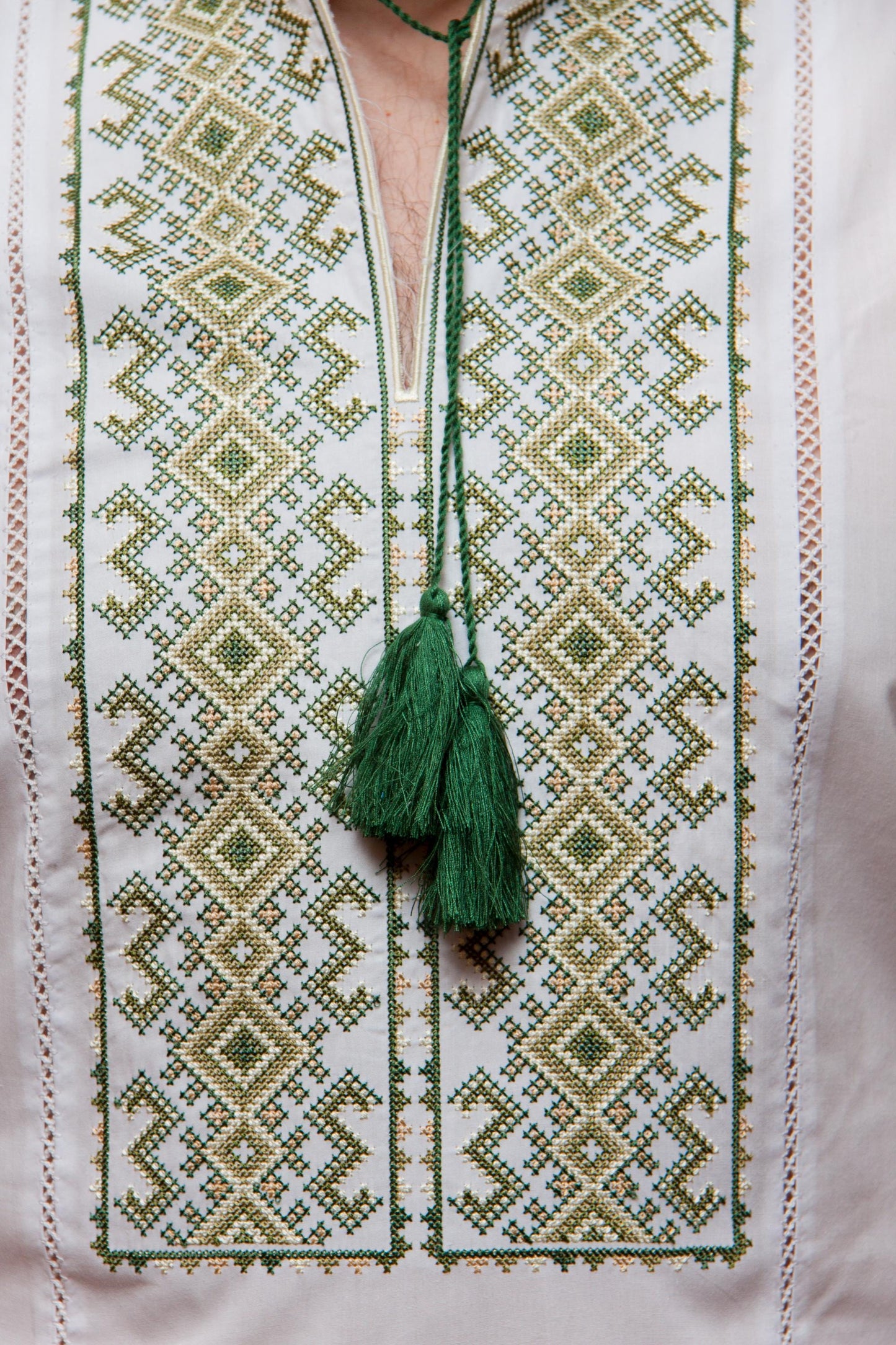 Size XS! White Men's Ukrainian Embroidered Shirt – Long Sleeve Vyshyvanka with Green Geometric Pattern and Tassels