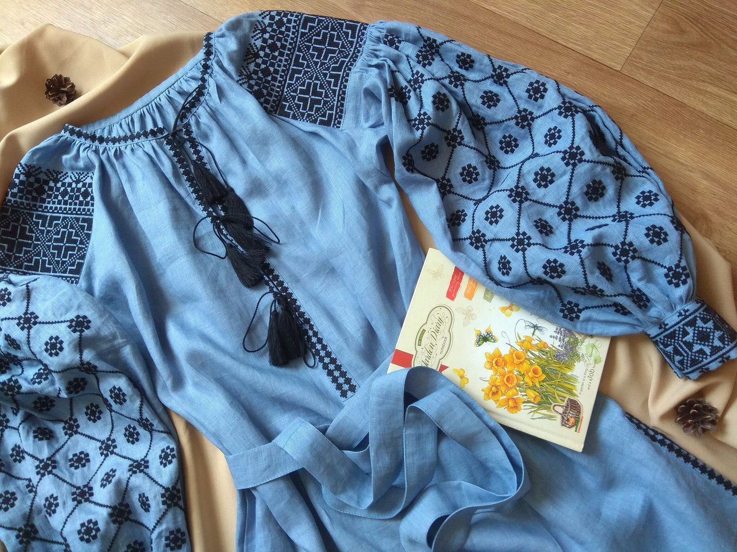 Size 6US/38EU! Blue Linen Embroidered Tunic. Boho Vyshyvanka. Loose Fit Linen Tunic. Oversized Puff Sleeve Shirt. Ethnic Chic Bohemian Mini Dress