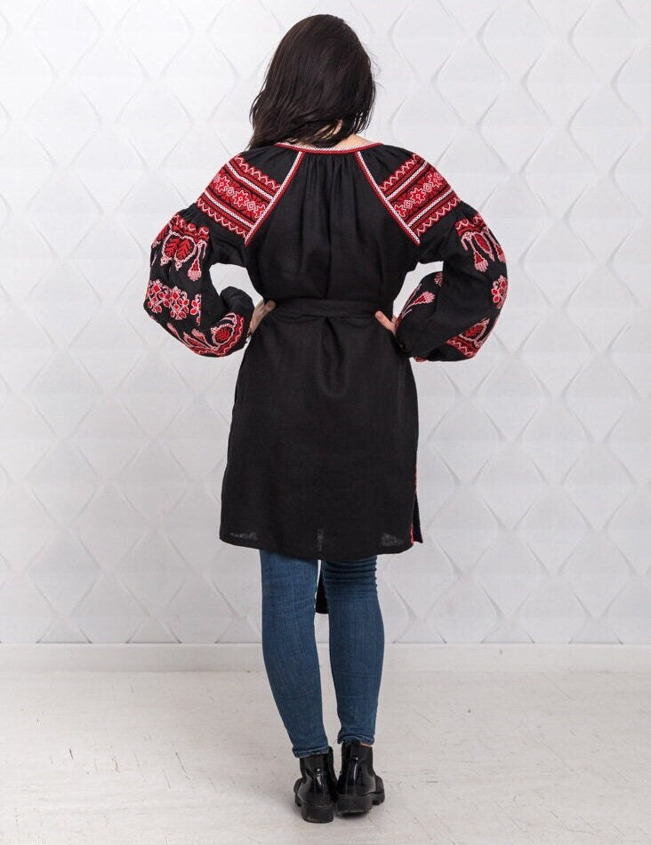 Size S! Black Linen Embroidered Ttunic Dress with Red Ukrainian Folk Floral Motifs – Boho Chic Ethnic Blouse with Belt – Stylish Women’s Vyshyvanka Top