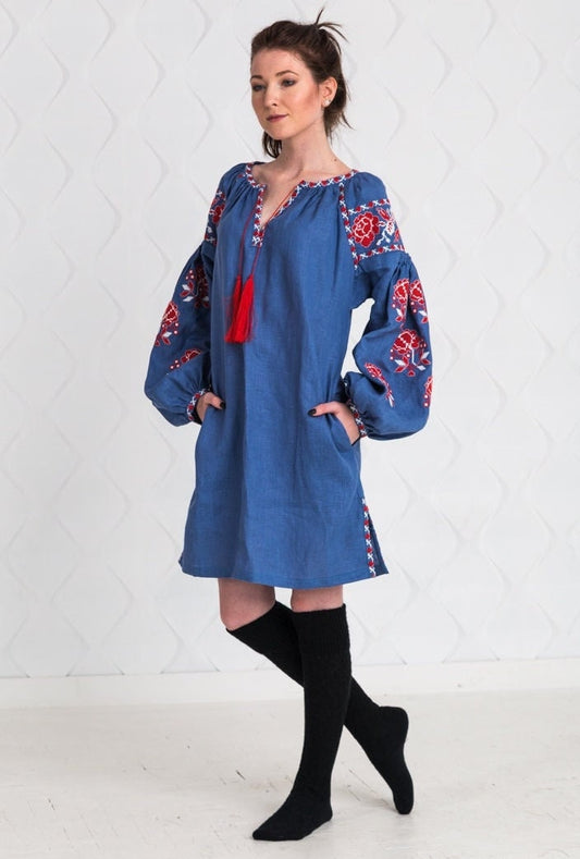 Size 8US//40EU! Denim Linen Vyshyvanka Tunic with Floral Embroidery - Boho Chic Ethnic Dress