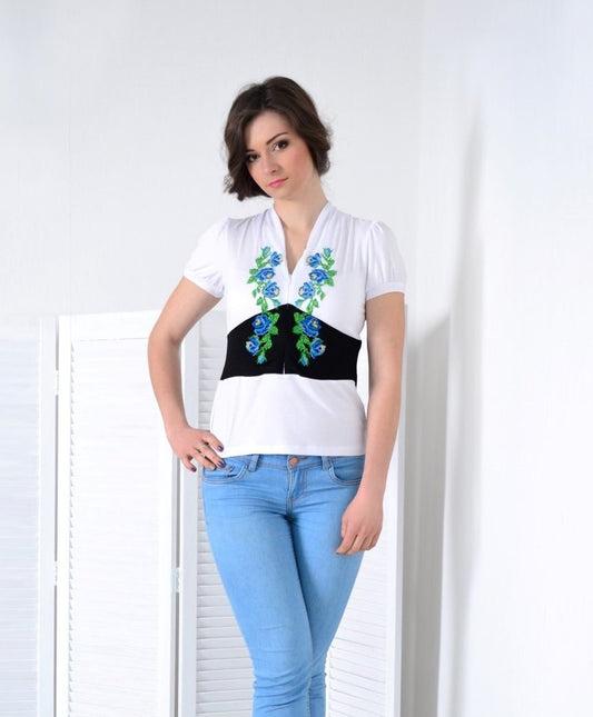 Size L. Beautiful White and Black Embroidered Bohemian Peasant Blouse - Spring Boho Hippie Blouse