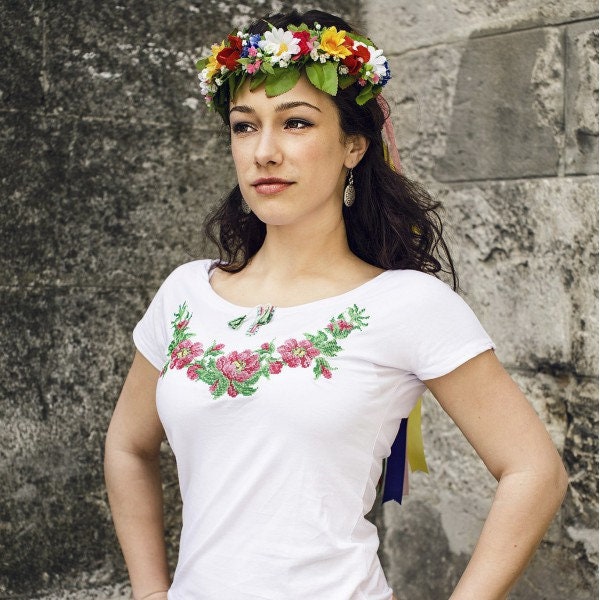 Size XL. White Embroidered Shirt. Vyshyvanka T-Shirt. Gift for Women. Bachelorette Party Gift. Short Sleeve Tee. Daughter's Gift. Girls Boho Top