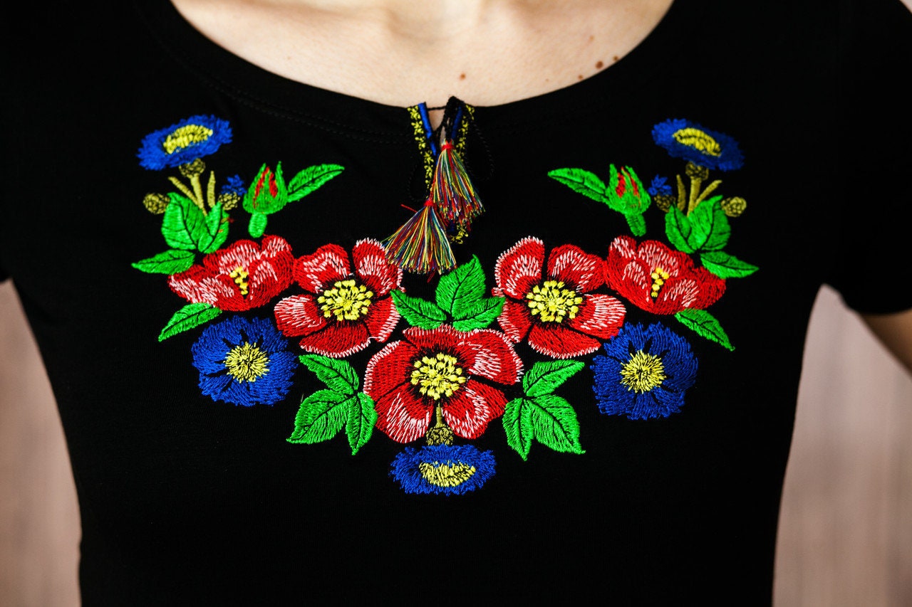Sizes S,XL. Black Bohemian Vyshyvanka T-shirt - Embroidered Top - Ethnic Tee - Embroidery Black Blouse - Flower T-shirt